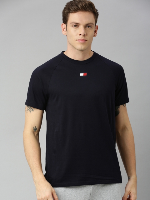 

Tommy Hilfiger Men Navy Blue Solid Round Neck T-shirt