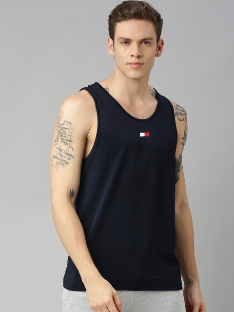 

Tommy Hilfiger Men Navy Blue Solid Round Neck T-shirt