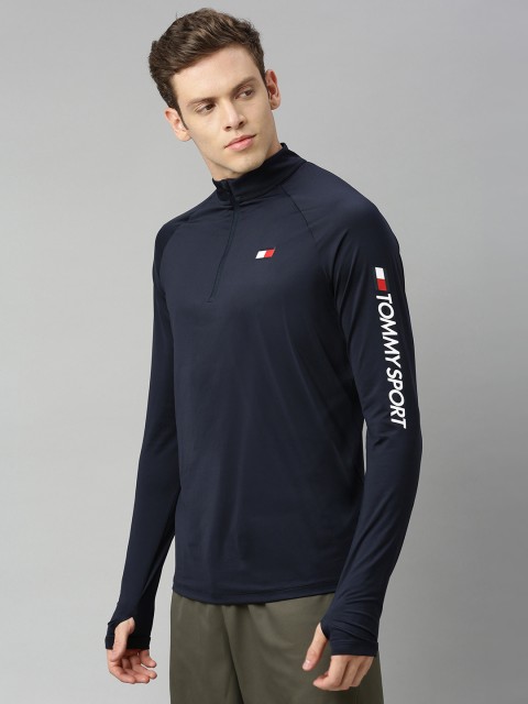 

Tommy Hilfiger Men Navy Blue Solid Round Neck T-shirt