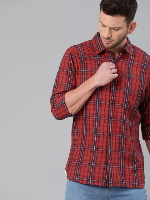 

WROGN Men Red & Navy Blue Slim Fit Checked Casual Shirt