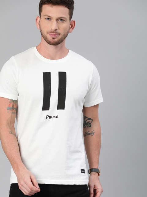 

WROGN Men White & Black Printed Slim Fit Round Neck T-shirt