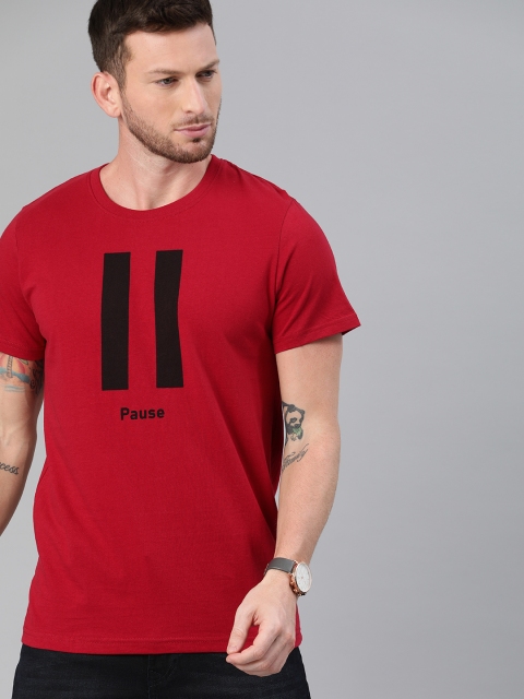 

WROGN Men Red Slim Fit Printed Round Neck T-shirt