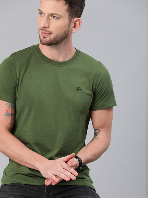 

WROGN Men Olive Green Solid Round Neck T-shirt