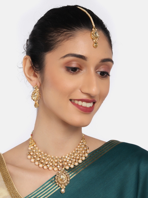

Anouk Women Gold-toned Gold-Plated Jewellery Set