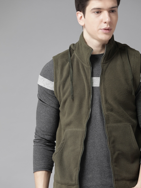 

Roadster Men Olive Green Solid Sleeveless Fleece Jacket