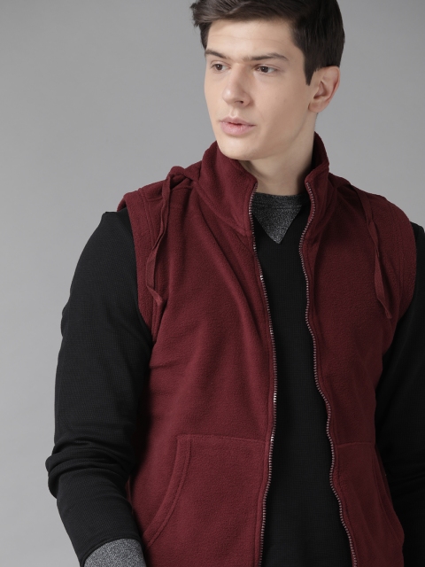 

Roadster Men Maroon Solid Sleeveless Hooded Fleece Jacket
