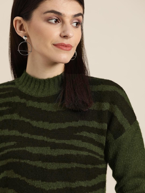 

INVICTUS Women Olive Green & Black Tiger Patterned Pullover Sweater