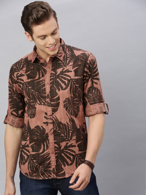 

HERE&NOW Men Peach-Coloured & Black Slim Fit Tropical Printed Casual Shirt