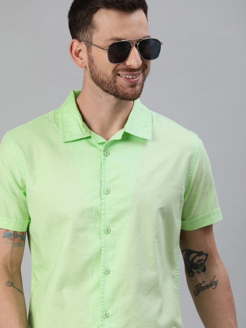 

HERE&NOW Men Green Slim Fit Solid Casual Shirt