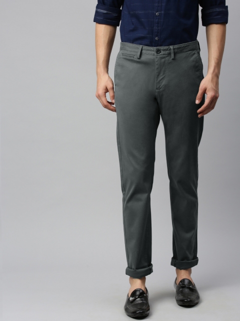 

Indian Terrain Men Grey Brooklyn Slim Fit Solid Regular Trousers