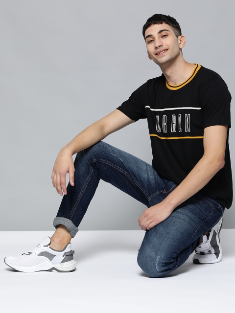 

HERENOW Men Black Printed Round Neck Pure Cotton T-shirt