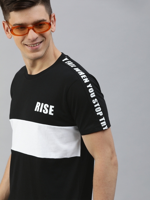

HERE&NOW Men Black & White Colourblocked Round Neck T-shirt