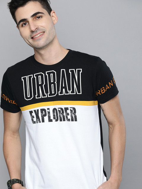 

HERE&NOW Men Black Colourblocked Round Neck T-shirt