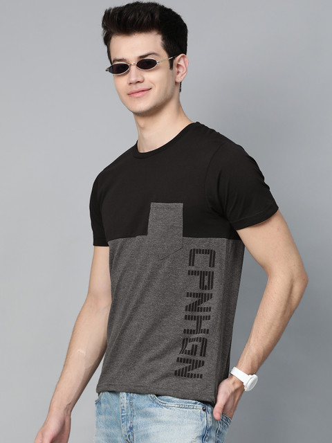 

HERE&NOW Men Charcoal Grey & Black Colourblocked Round Neck T-shirt