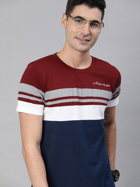 

HERE&NOW Men Navy Blue & Maroon Colourblocked Round Neck T-shirt