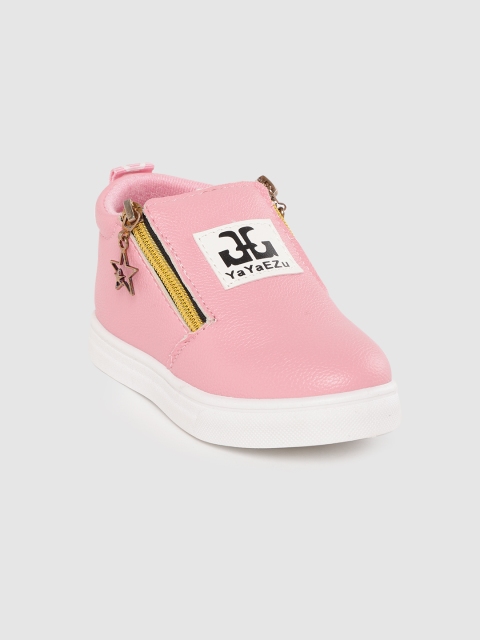 

Hoppipola Kids Pink Solid Mid-Top Sneakers