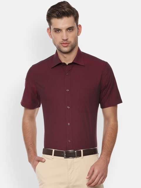 

Louis Philippe Men Burgundy Regular Fit Solid Formal Shirt