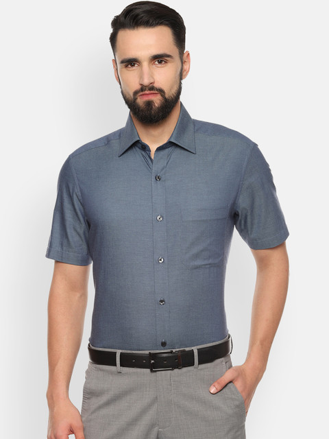 

Louis Philippe Men Charcoal Grey Classic Fit Solid Formal Shirt