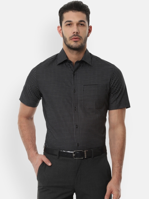 

Louis Philippe Men Black & White Checked Classic Regular Fit Formal Shirt