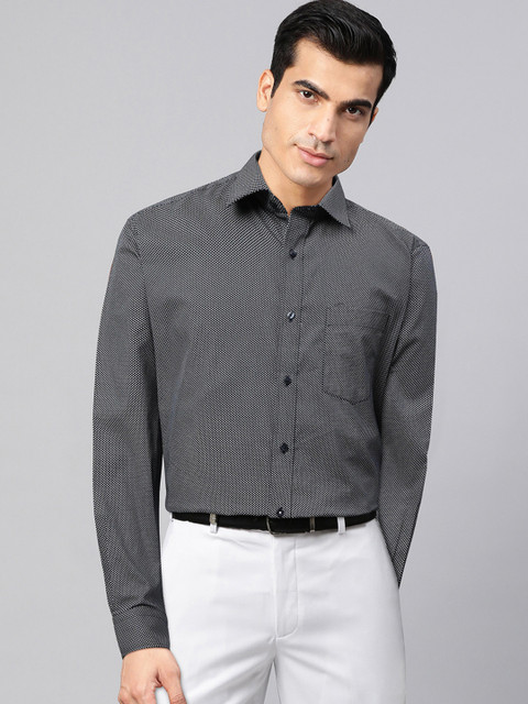 

Park Avenue Men Navy Blue & White Regular Fit Cotton Micro Ditsy Printed Formal Shirt