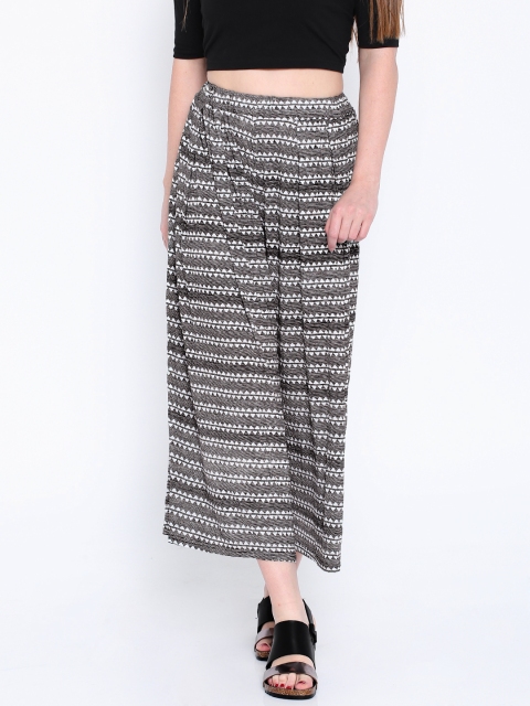 

Deal Jeans Women Black & White Printed Palazzo