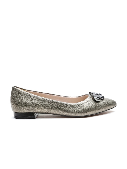 

Clarks Women Gunmetal-Toned Shimmer Leather Ballerinas, Metallic