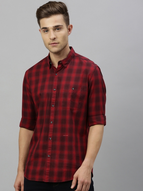 

RARE RABBIT Men Red & Black Tailored Fit Checked Casual Shirt
