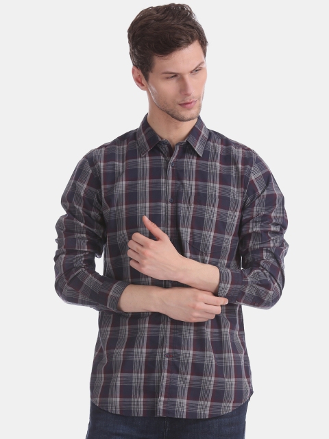 

AD By Arvind Men Grey & Navy Blue Modern Slim Fit Checked Casual Shirt
