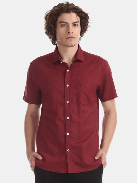 

AD By Arvind Men Maroon Slim Fit Solid Casual Shirt