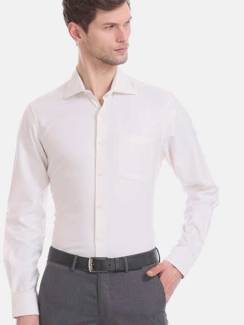 

AD By Arvind Men Off-White Regular Fit Textured Formal Shirt