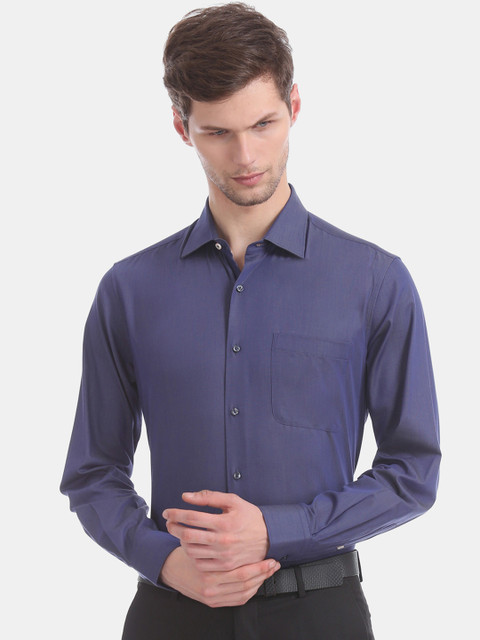 

AD By Arvind Men Navy Blue Dual-Toned Regular Fit Partywear Shirt