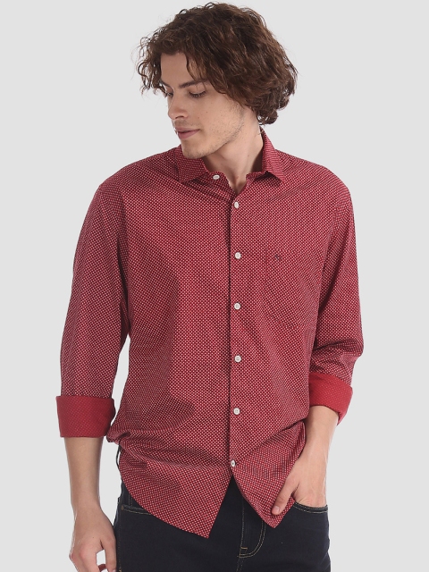

AD By Arvind Men Red & White Slim Fit Geometric Print Casual Shirt