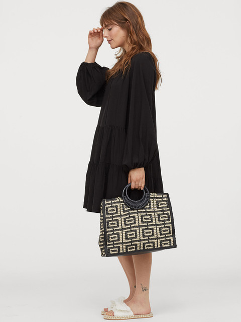 

H&M Women Black Solid Puff-Sleeved Dress