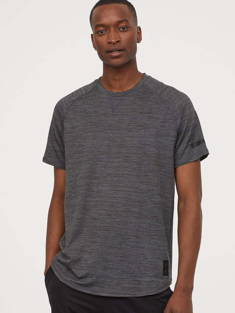 

H&M Men Grey Loose Fit Sports Tshirt