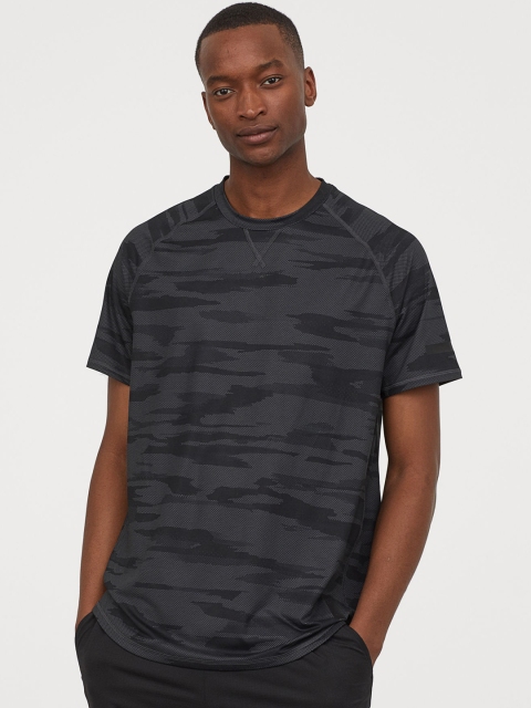 

H&M Men Black & Grey Sports top Loose Fit