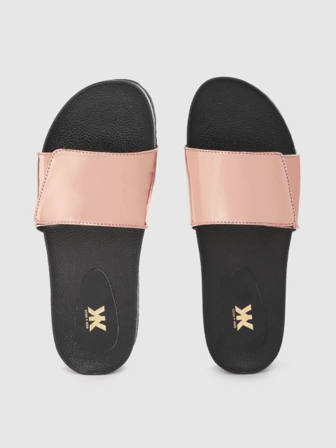 

Kook N Keech Women Golden Solid Metallic Finish Sliders, Gold