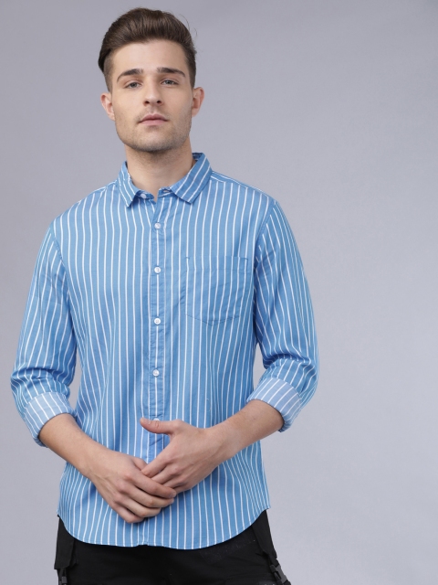 

HIGHLANDER Men Blue & White Yarn Dyed Slim Fit Striped Casual Shirt
