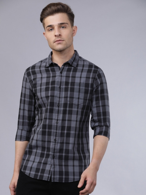 

HIGHLANDER Men Black & Grey Yarn Dyed Slim Fit Checked Casual Shirt