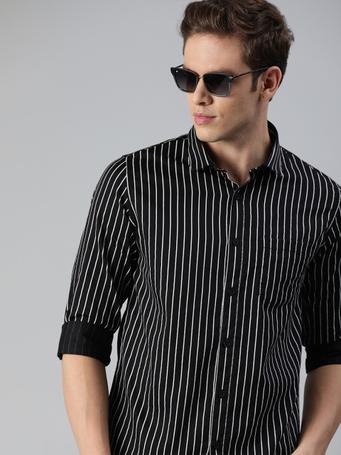 

SPYKAR Men Black & White Slim Fit Striped Casual Shirt