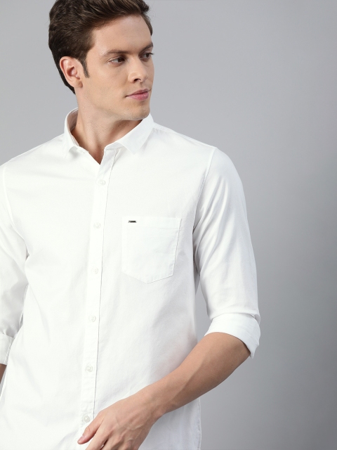 

SPYKAR Men White Slim Fit Solid Casual Shirt