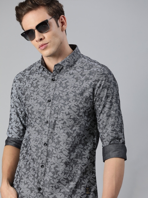 

SPYKAR Men Grey & White Slim Fit Floral Printed Casual Shirt