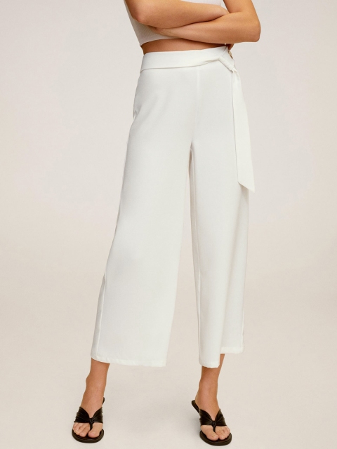 

MANGO Women White Solid Regular Fit Cropped Parallel Trousers