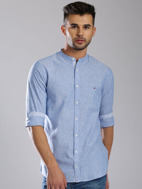 

Tommy Hilfiger Men Blue Solid Casual Shirt