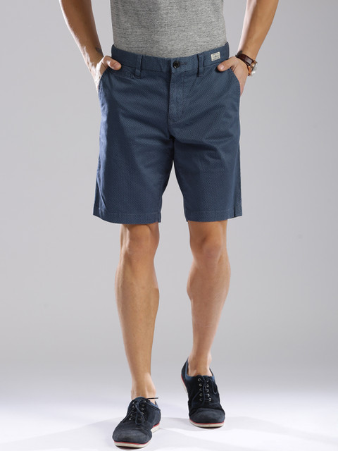 

Tommy Hilfiger Men Blue Solid Printed Shorts