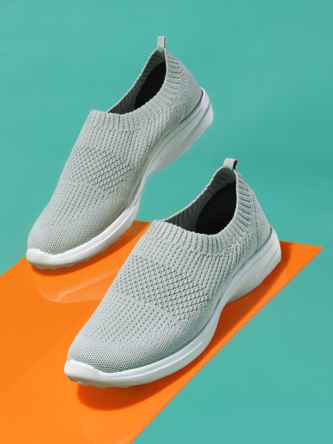 

Crew STREET Women Grey Woven Design Walking Shoes