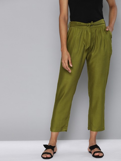 

HERE&NOW Women Lime Green Regular Fit Solid Cropped Parallel Trousers