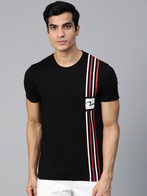 

UnderJeans by Spykar Men Black Striped Detail Round Neck T-shirt