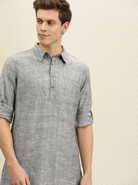 

House of Pataudi Men Grey & Black Solid Kurta with Salwar