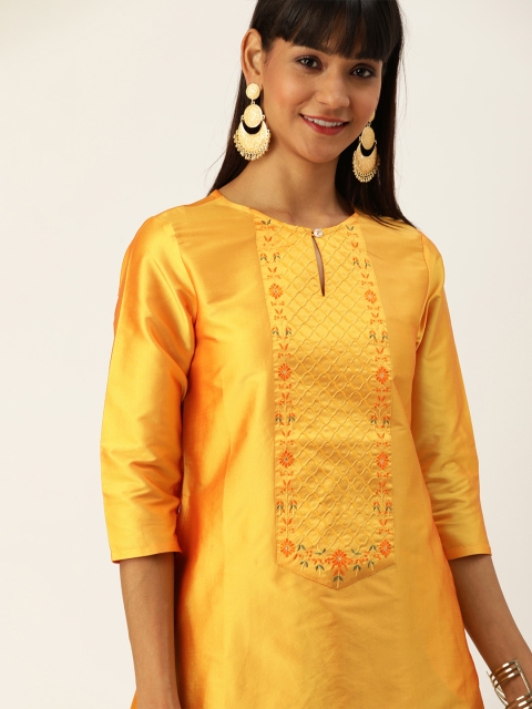 

House of Pataudi Women Yellow Embroidered Straight Kurta