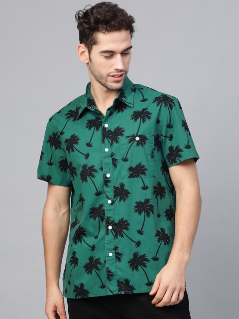 

AMERICAN EAGLE OUTFITTERS Men Green & Black Regular Fit Tropical Printed Casual Shirt